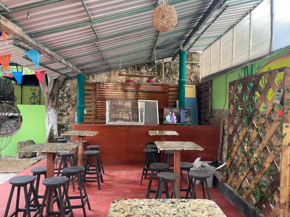 La Casa De La 12 Ostello Campeche Esterno foto