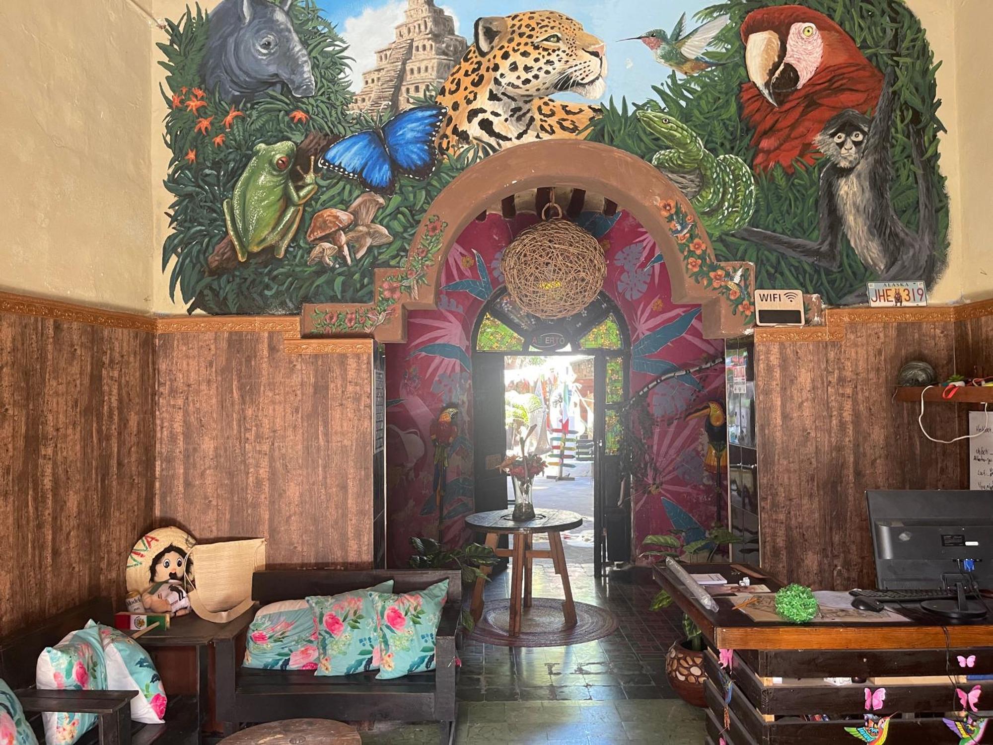 La Casa De La 12 Ostello Campeche Esterno foto